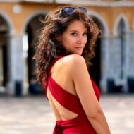 Sigulinszki Laura
